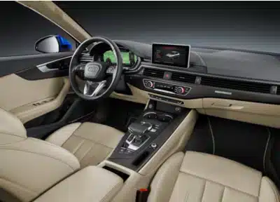 Tablero de instrumentos del Audi A4.