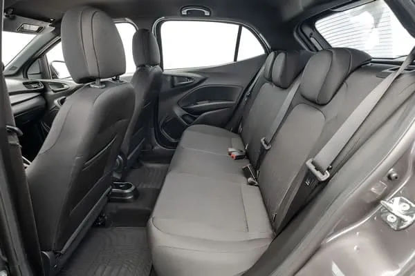 Asientos traseros del FIAT Argo.