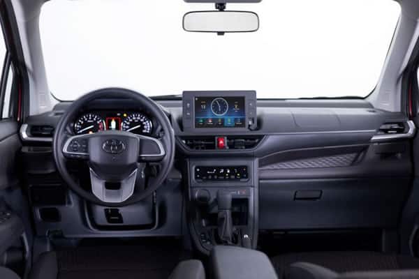 Tablero de instrumentos de la Toyota Avanza. Tablero de instrumentos de la Toyota Avanza.