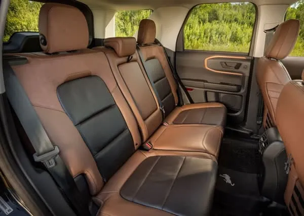 Asientos traseros de la Ford Bronco Sport.