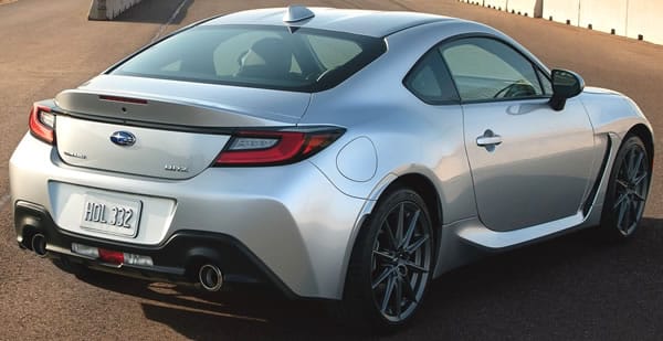 Subaru BRZ vista trasera.