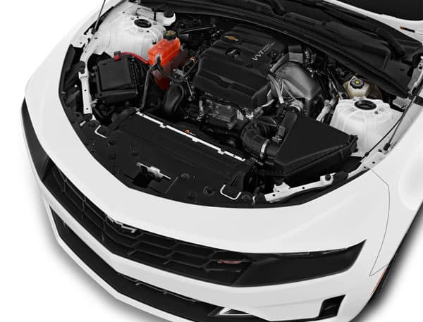 Detalle del motor V8 del Chevrolet Camaro.