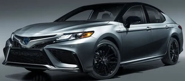 Toyota Camry Auto tipo Sed&aacute;n Tama&ntilde;o Mediano.