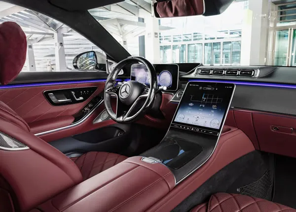 Tablero de instrumentos del Mercedes-Benz Clase S Sed&aacute;n.