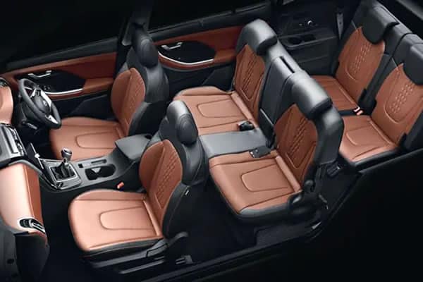 Interior y arreglo de asientos de la Hyundai Creta Grand.