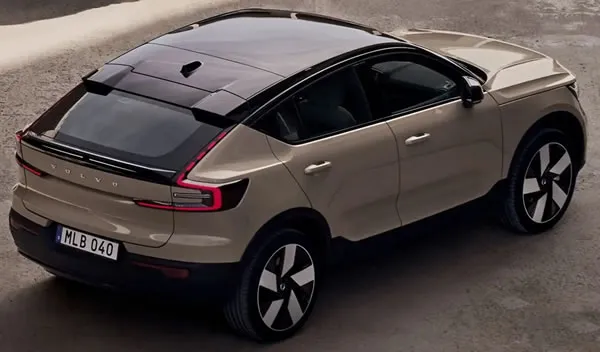 Vista lateral y trasera del Volvo EC40.