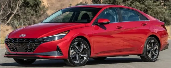 Hyundai Elantra Veh&iacute;culo Sed&aacute;n Tama&ntilde;o Compacto.