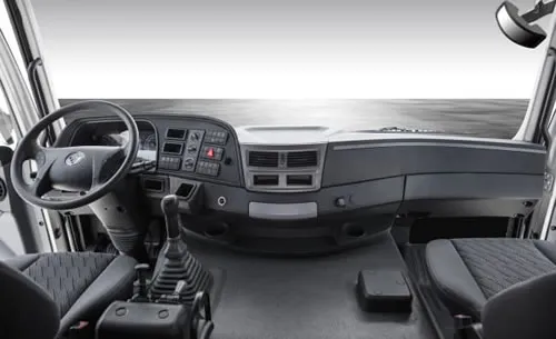 Interior cabina Foton EST-A.