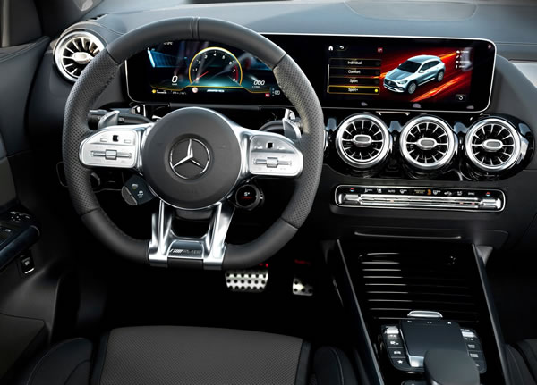 Tablero de instrumentos de la Mercedes-Benz GLA.