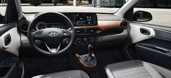 Tablero de instrumentos del Hyundai Grand i10 Sedán o Hatchback.