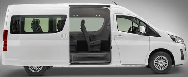 Toyota Hiace Versi&oacute;n 12 Pasajeros vista lateral.