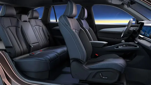 Interior y arreglo de asientos de la Renault Koleos.