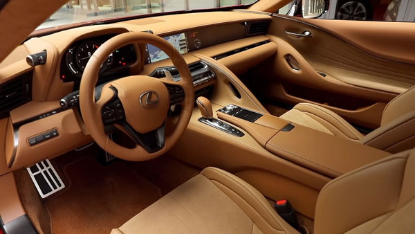 Panel de instrumentos del Lexus LC 500.