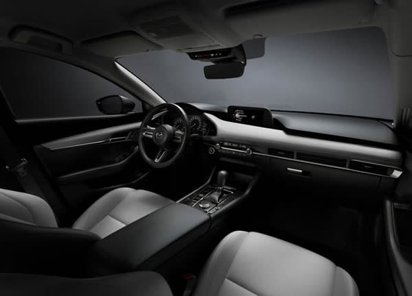 Interiores y tablero de instrumentos del Mazda 3.