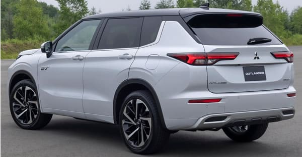 Mitsubishi Outlander PHEV Vista Trasera.