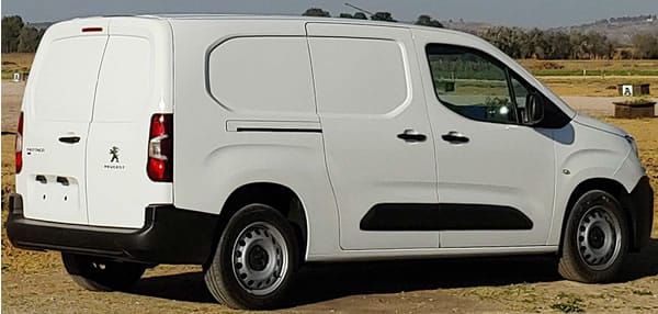 Peugeot Partner Maxi Vista trasera.