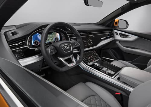 Tablero de instrumentos de la Audi Q8.