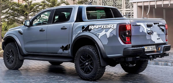 Vista lateral y trasera de la Ford Ranger Raptor.
