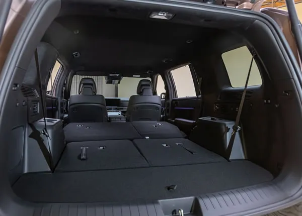 Detalle de los asientos traseros de la Hyundai Santa Fe.