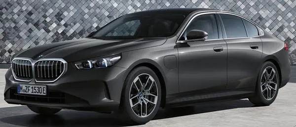 BMW Serie 5 auto tipo Sed&aacute;n Tama&ntilde;o Mediano.