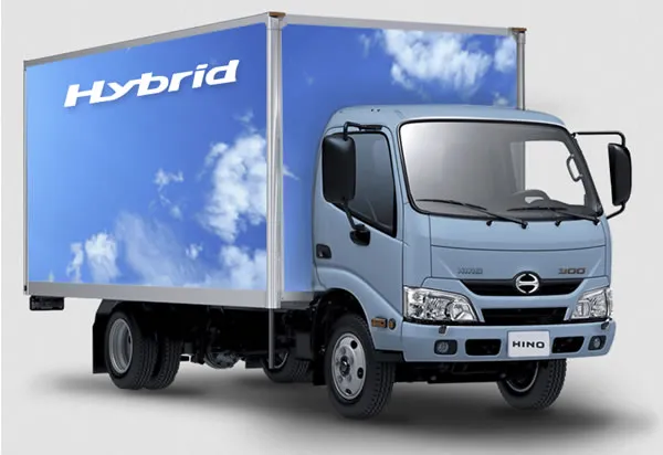 Cami&oacute;n HINO Serie 300-816 HV con aplicaci&oacute;n de caja seca.