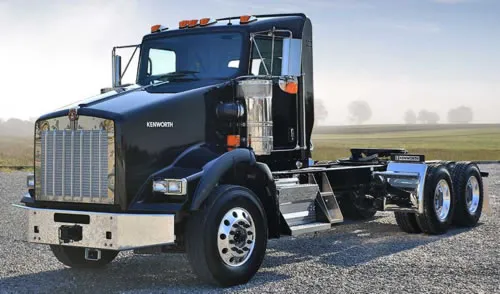 Tractocami&oacute;n Kenworth T800.