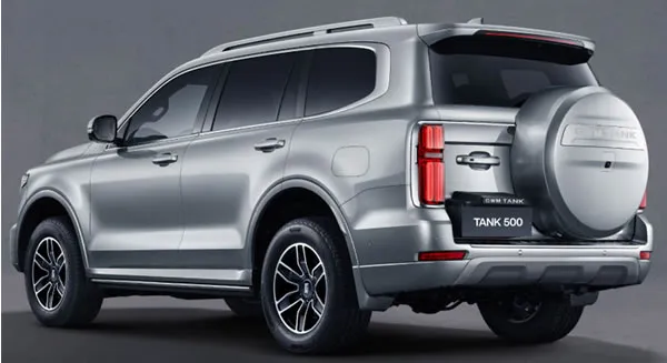 Vista trasera y lateral de la GWM Tank-500.