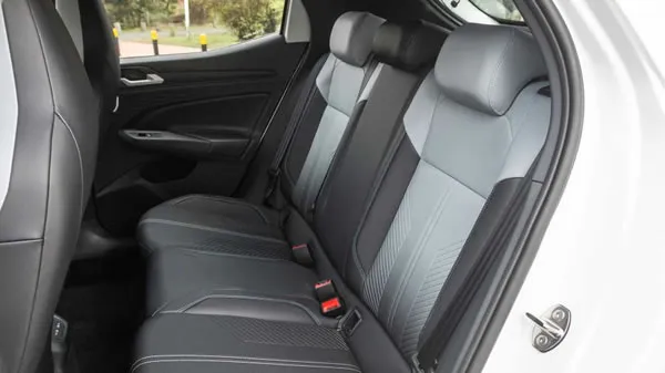 Asientos traseros de la Volkswagen Tera.