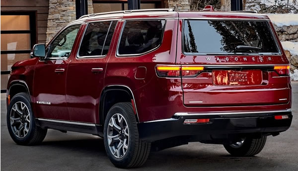 Vista trasera de la Jeep Wagoneer.