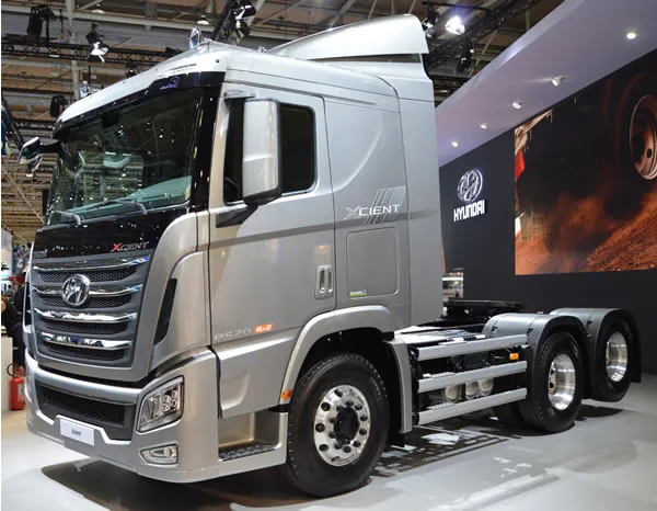 Tractocami&oacute;n Hyundai Xcient.